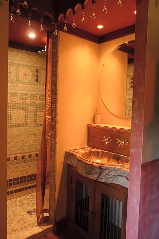 Les Folies de la Serve