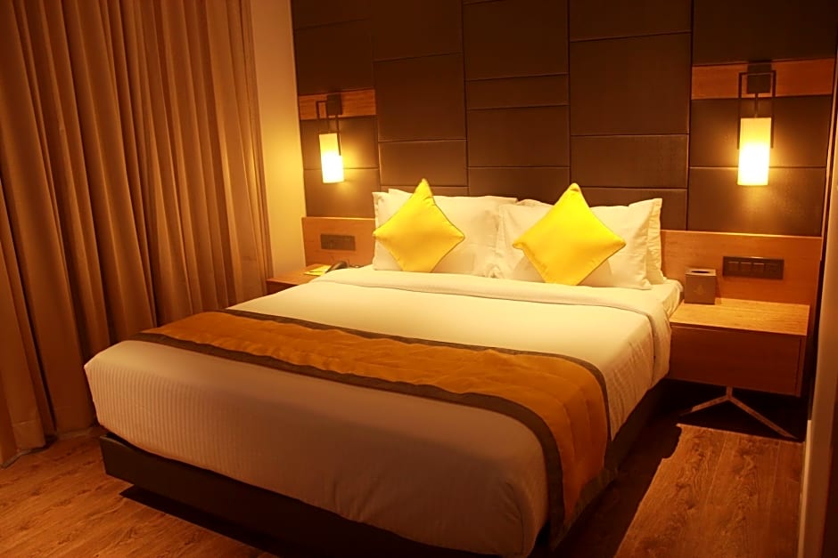 Fountain Tree by TGI