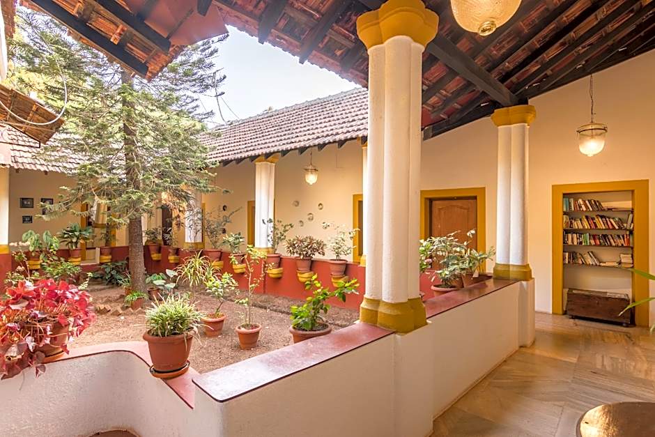 Granpas Inn - Hotel Bougainvillea