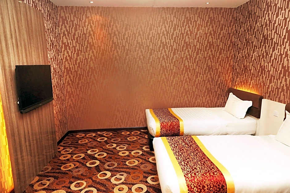 Golden Valley Hotel