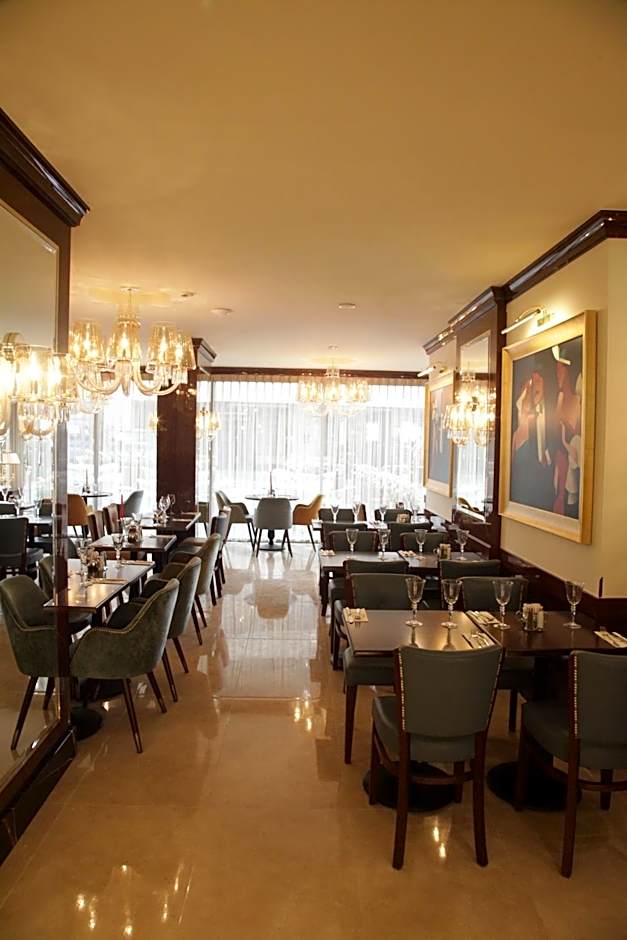 Grand Concerto Hotel