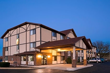 Super 8 by Wyndham Woodstock