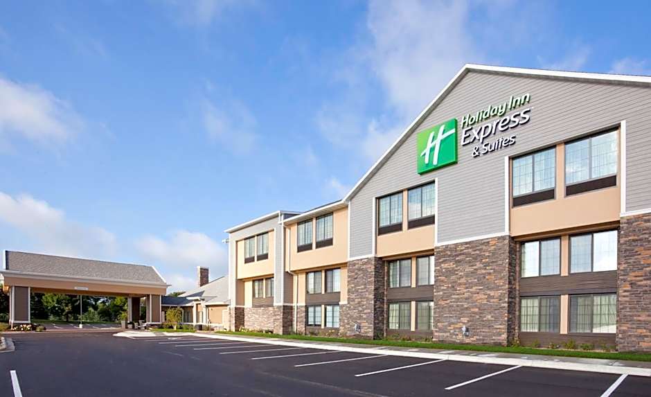 Holiday Inn Express and Suites Willmar By IHG