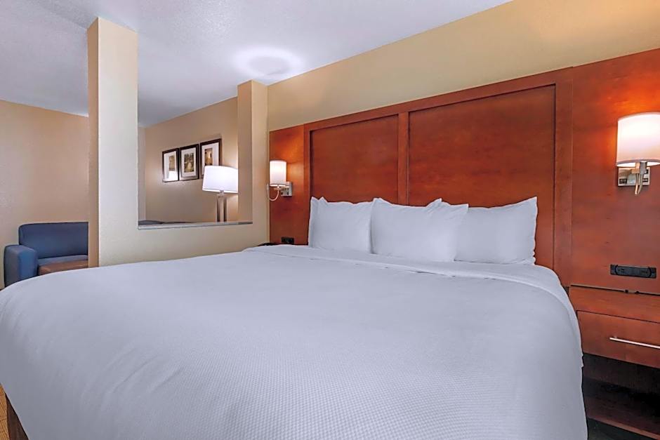 Comfort Inn & Suites Euless DFW West