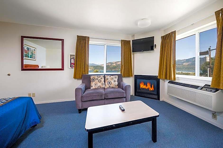 Riverview Lodge
