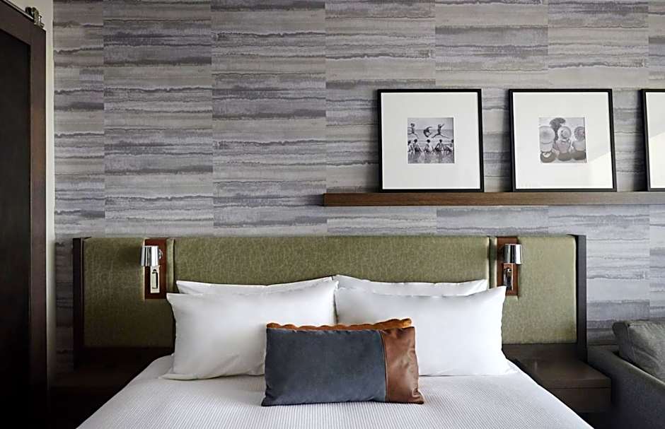 Entourage sur-le-Lac