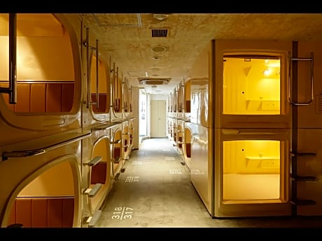 Limited Offer Capsule Room for Male - Non-Smoking