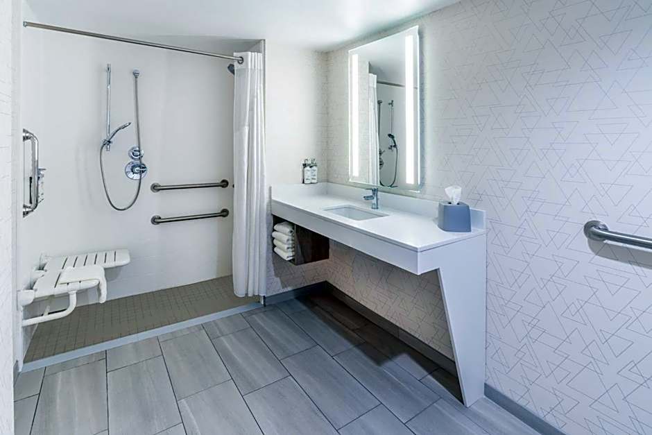Holiday Inn Express Hotel & Suites Cheyenne By IHG