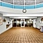 Eastland Suites Hotel & Conference Center By OYO Urbana