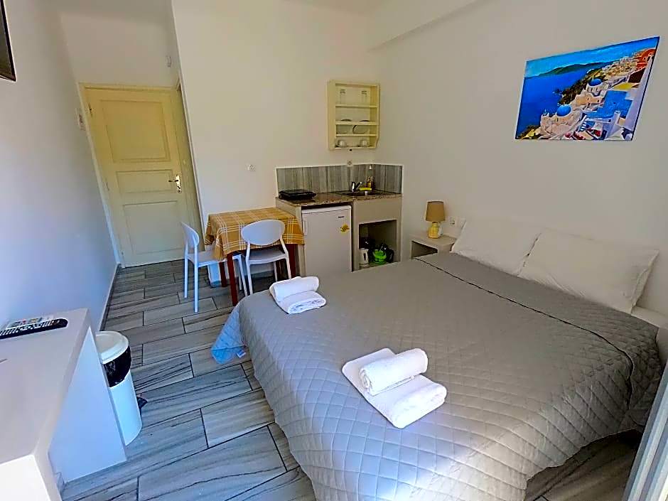 Anny Studios Perissa Beach