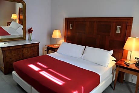 Prestige Suite with Spa Access