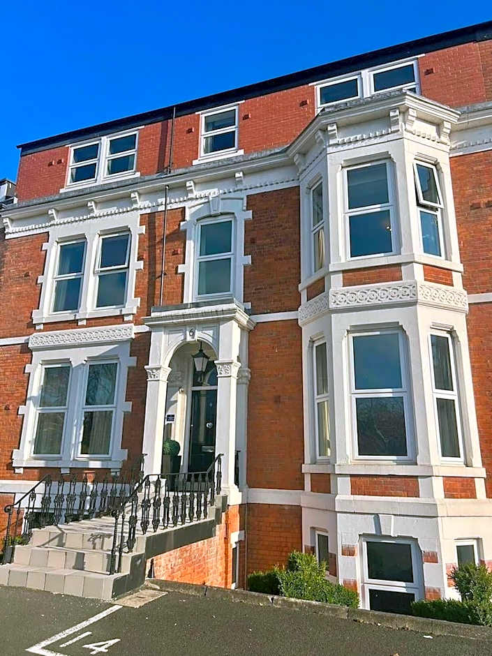 Kensington House Aparthotel