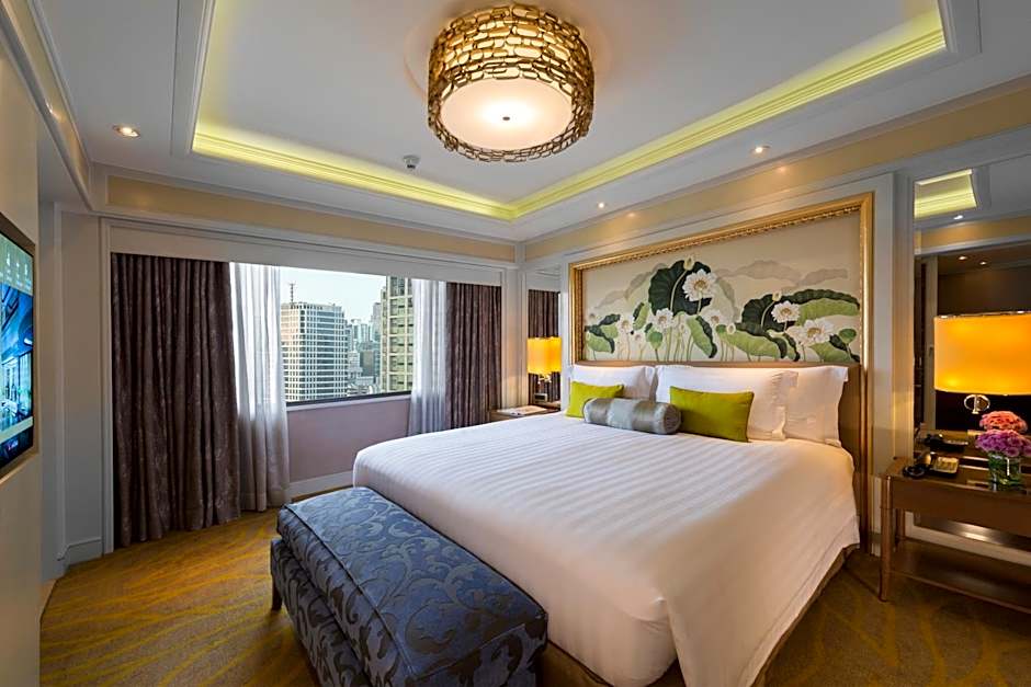 Photo 1 of 5 of Deluxe 1 King Bed Suite