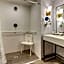 The Chattanoogan Hotel, Curio Collection By Hilton