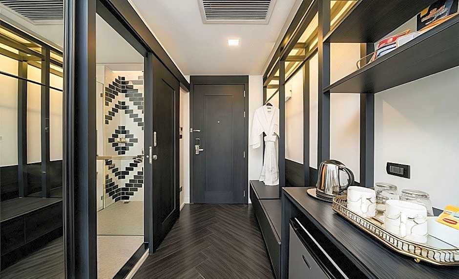 SCENE Bangkoknoi hotel (SHA Extra Plus)