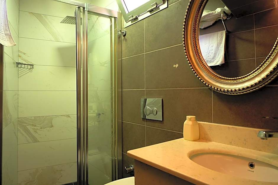 Taksim Celebi Suites