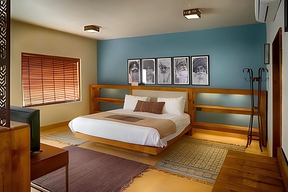 Photo 1 of 7 of Suite