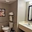 La Quinta Inn & Suites by Wyndham Bannockburn-Deerfield