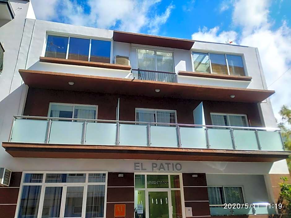 Apartamentos El Patio