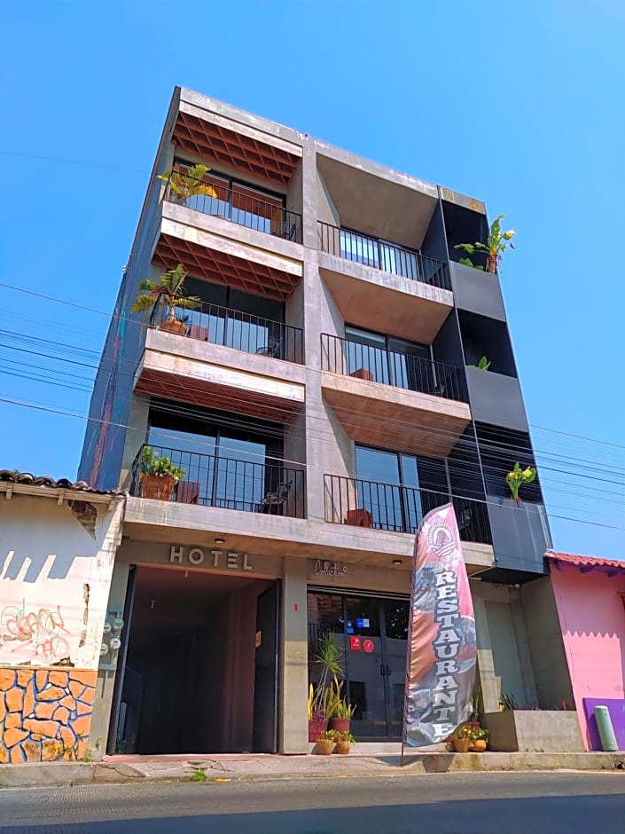 Hotel Momotus Tuxtla - Desayuno incluido
