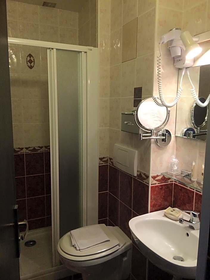 Auberge de la Petite Ferme, Super-Besse Est, The Originals Relais