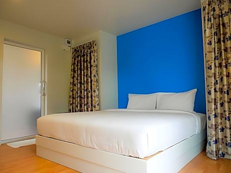 Standard Room with One Double Bed