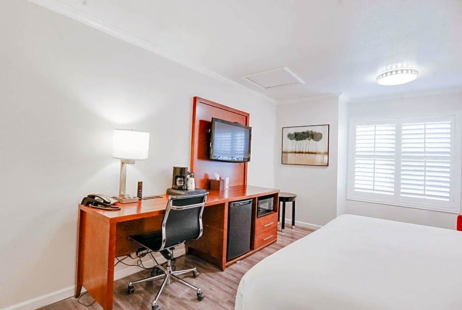 Ramada by Wyndham Mountain View