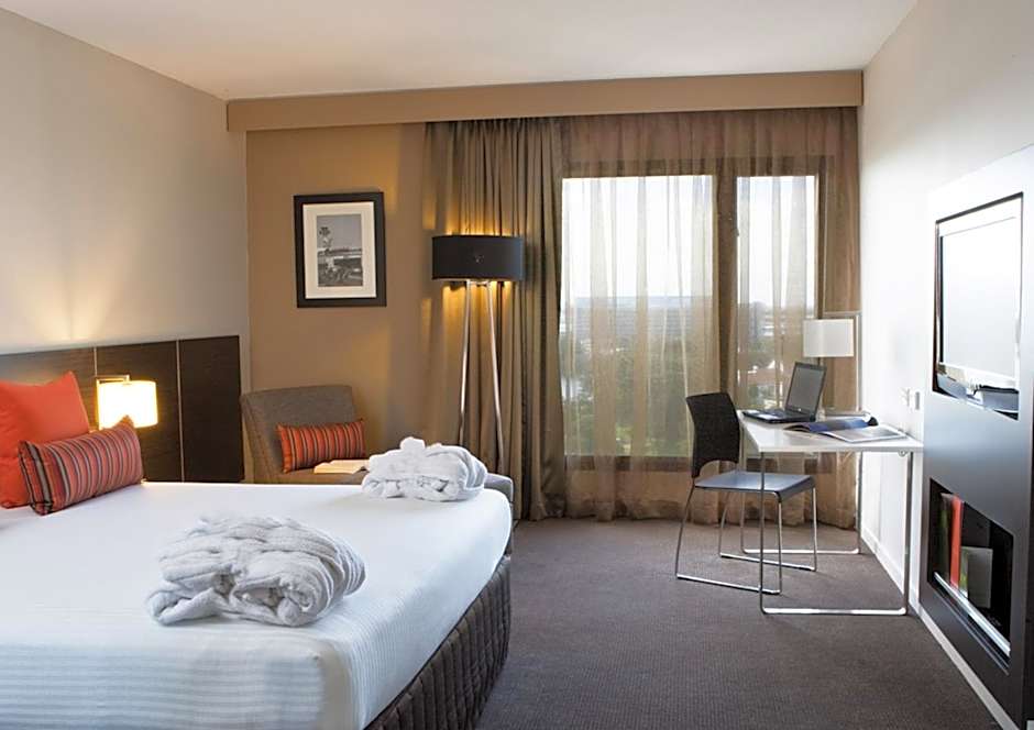 Novotel Sydney International Airport Hotel