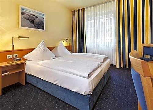 Tryp By Wyndham Luebeck Aquamarin