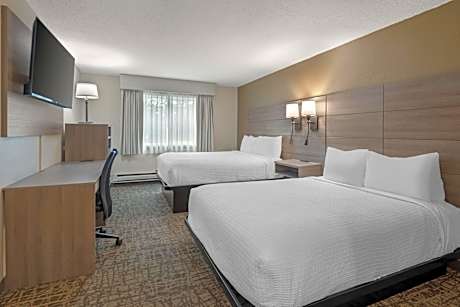 Queen Room with Two Queen Beds - Disability Access/Bath Tub