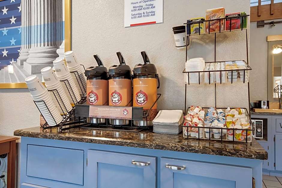 AmericInn by Wyndham St. Peter