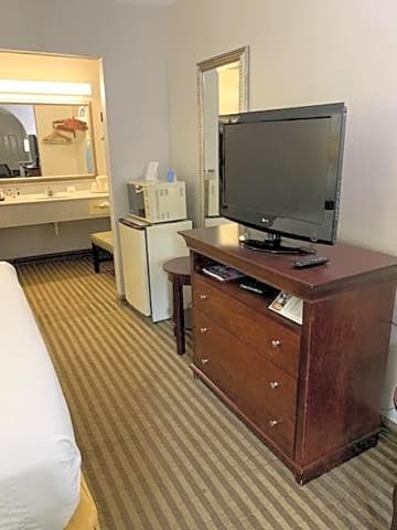 Days Inn by Wyndham Ocean Springs