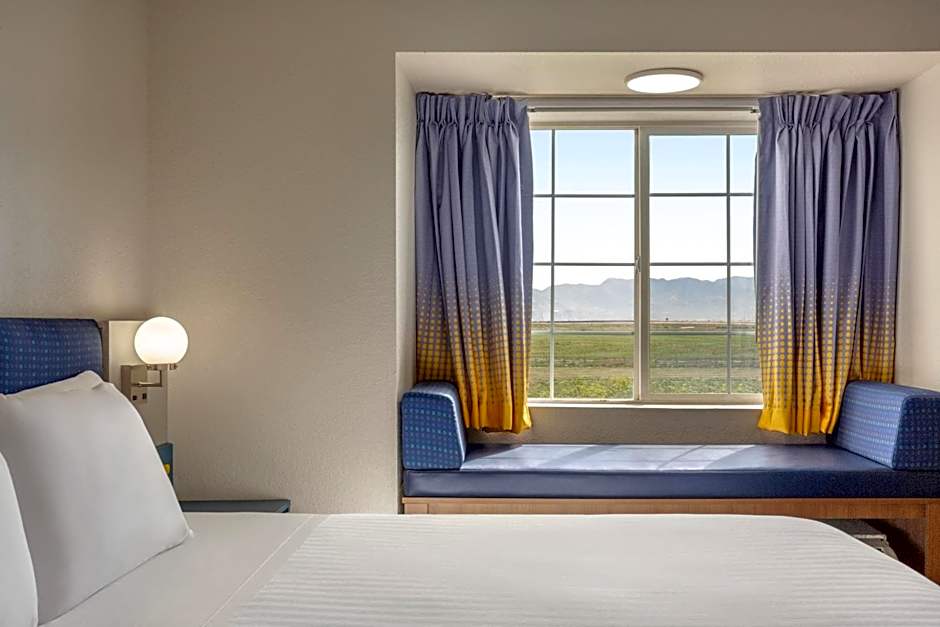 Microtel Inn & Suites By Wyndham Salt Lake City Airport