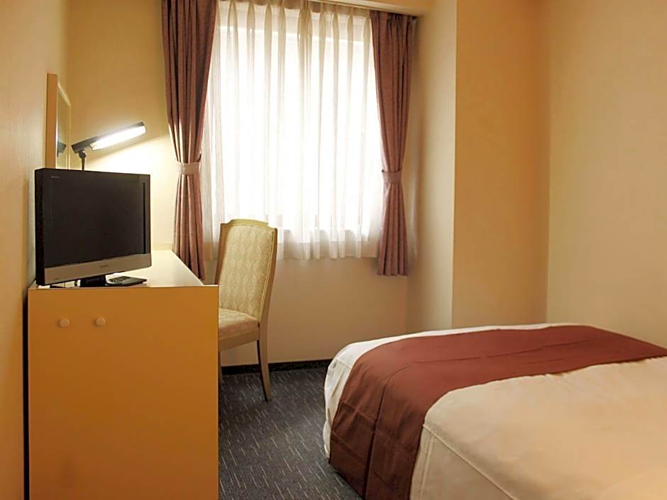 Hotel Livemax Chofuekimae