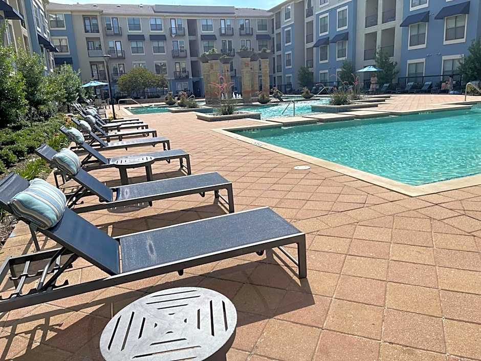 Convenient Spacious 2Bed 2Bath