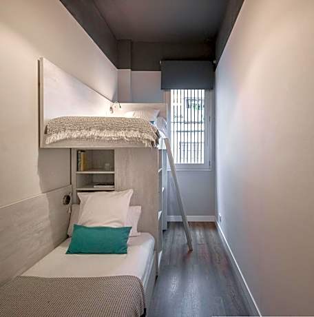 Two-Bedroom Ground Floor Apartment - Carrer Bilbao 11