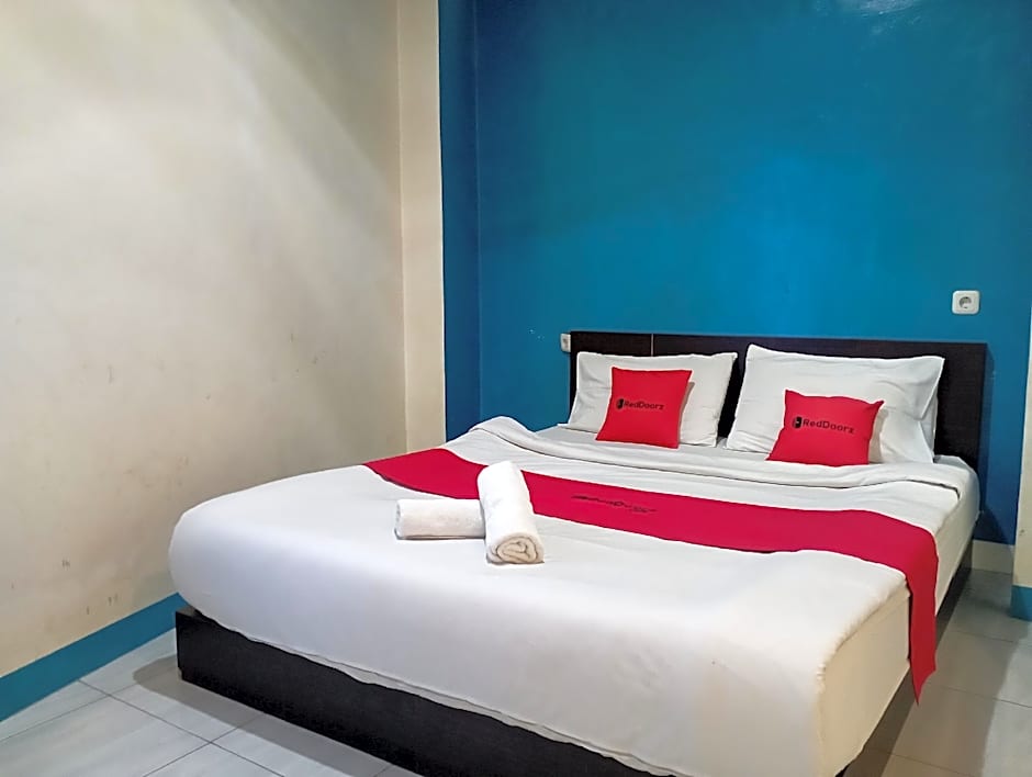 Jalan Sudirman Purwokerto By RedDoorz