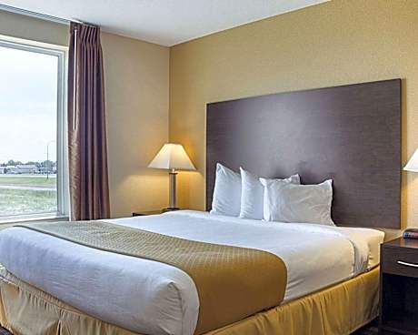 King Room - Accessible/Non-Smoking