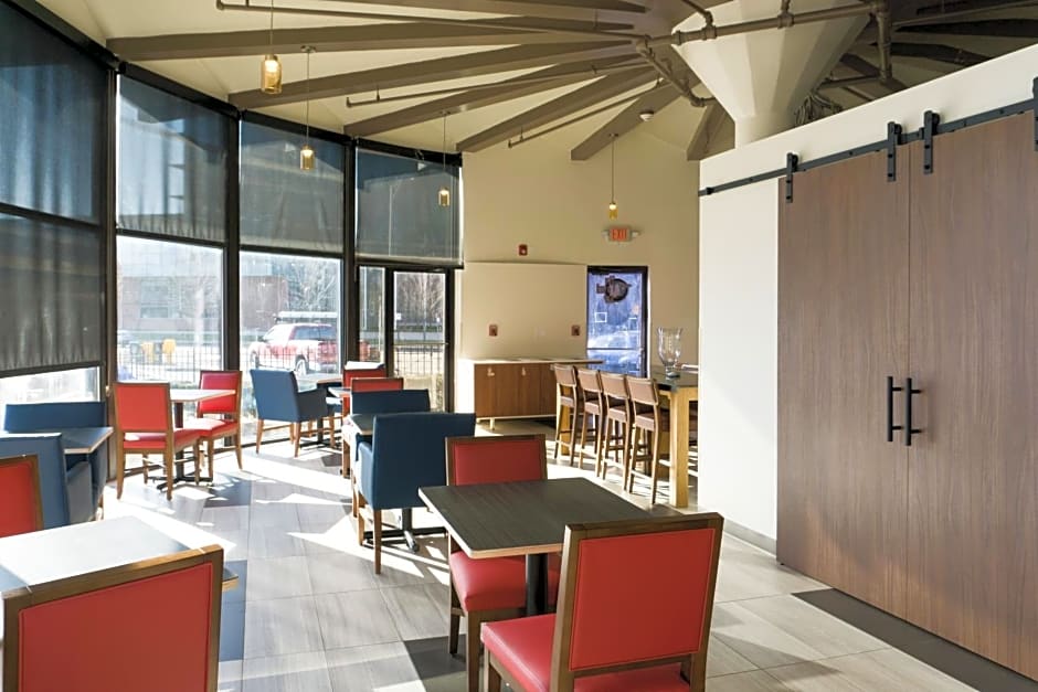 Holiday Inn Express Columbus Downtown By IHG
