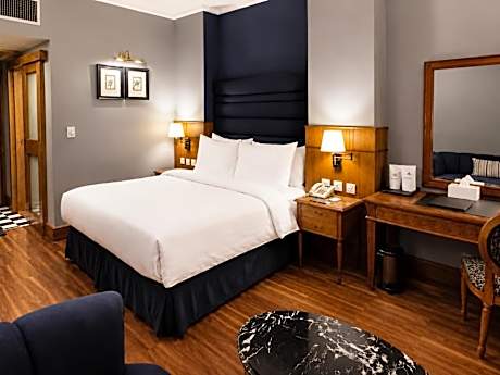 Deluxe Double or Twin Room with Hill View