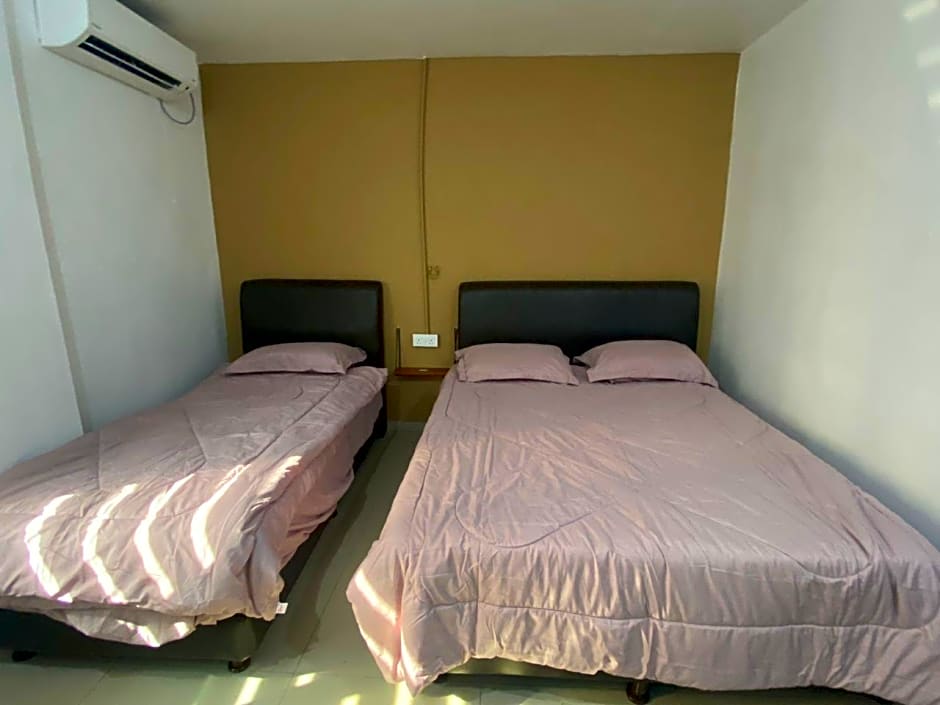 OYO 90857 Hotel Kong Jing