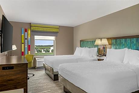 Room with Two Queen Beds - Non-Smoking