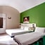 Green Class Hotel Astoria