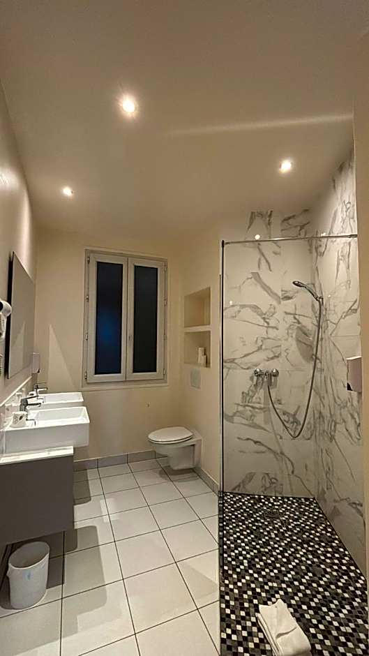 Hotel Richmond Gare du Nord