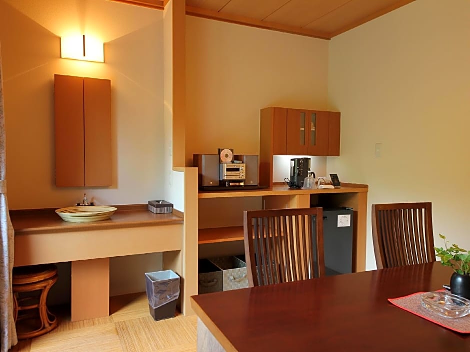 Okunoin Hotel Tokugawa