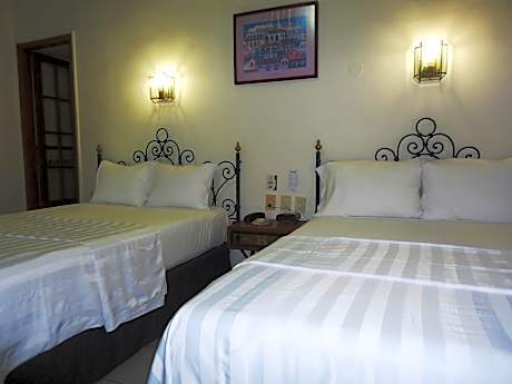 Standard Double Suite