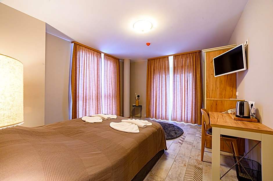 Antique Boutique Hotel