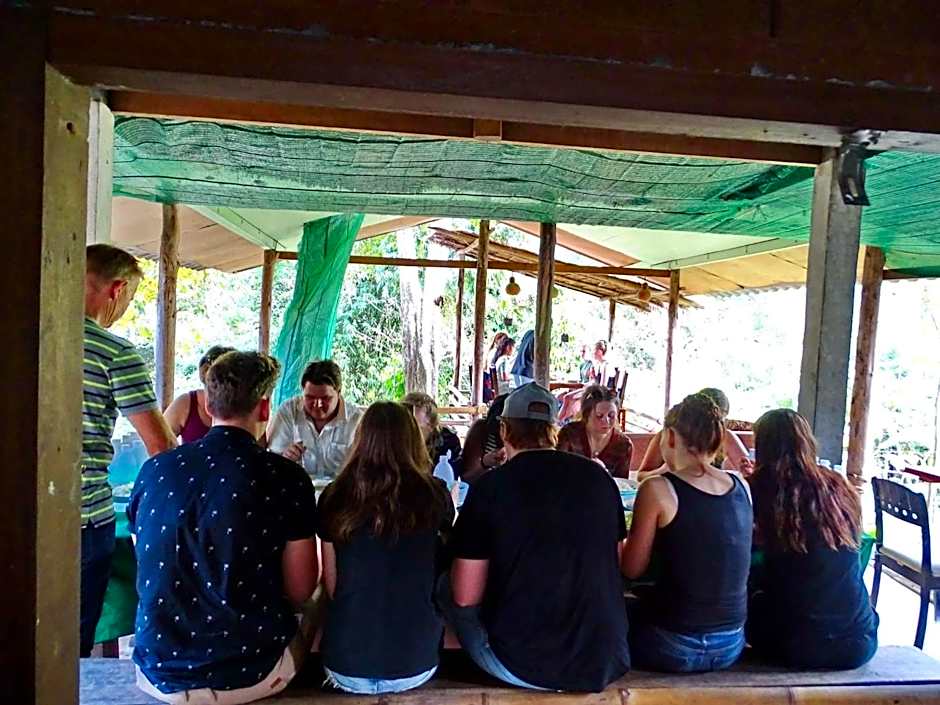 Hill Tribe Art House (Lahu & Akha Homestay)