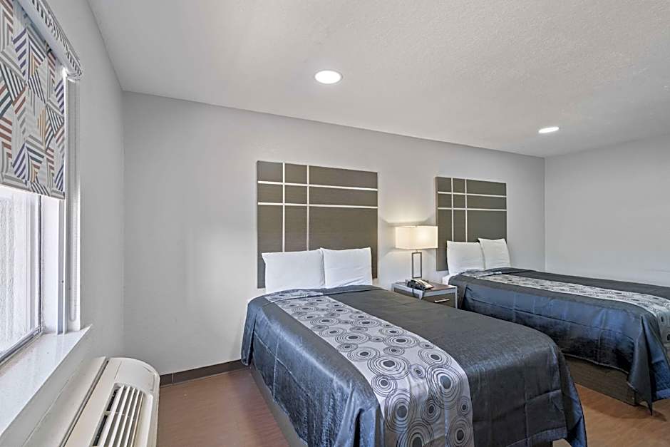 Photo 1 of 3 of Deluxe 2 Double Beds, Nonsmoking