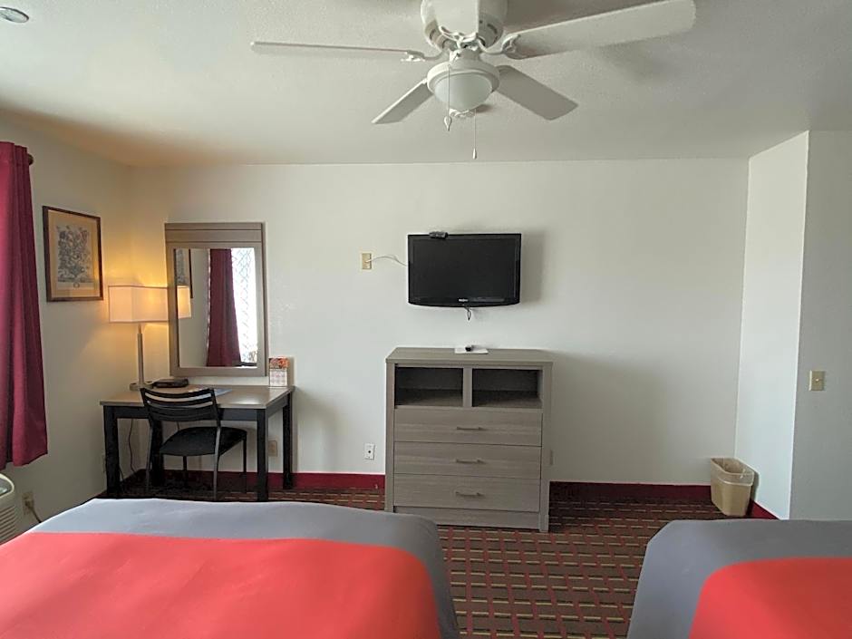 Guest House Inn Medical District near Texas Tech Univ